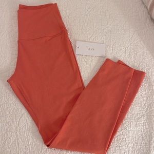 Tavi High Waisted 7/8 Tight Leggings